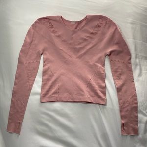 Fabletics Sarah Sculptknit crop long sleeve workout top. Pink, size S.